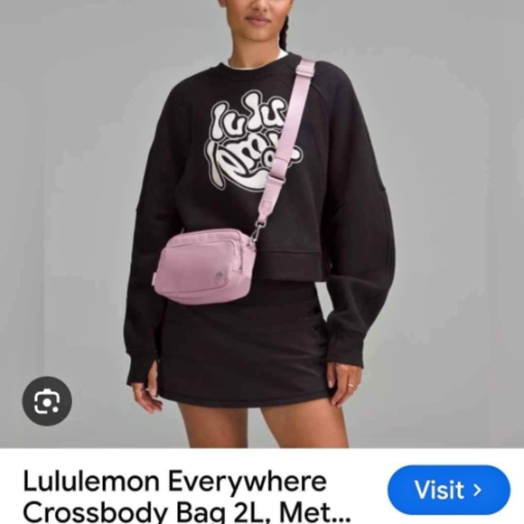 Lululemon Everywhere Crossbody Bag 2L Metal Hardware - Picture 3 of 6